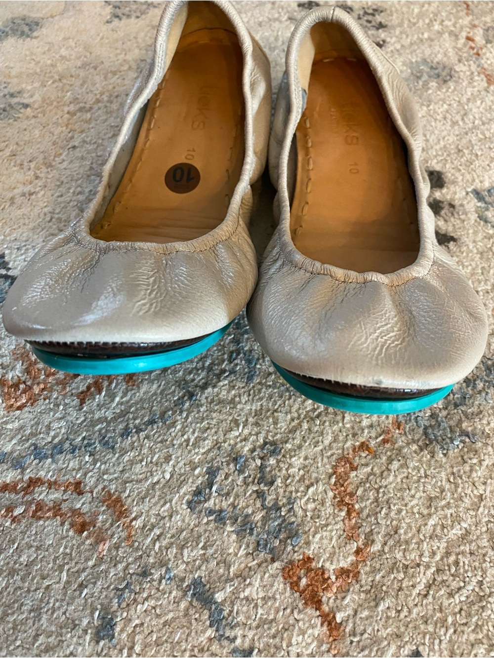 Feather gray Tieks size 10 - Picture 4 of 5